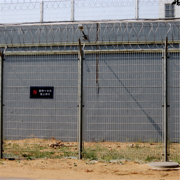 监狱外墙防护网图片2