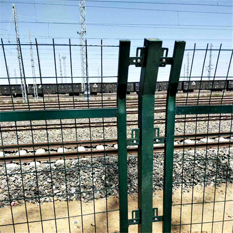 铁路框架护栏网图片3