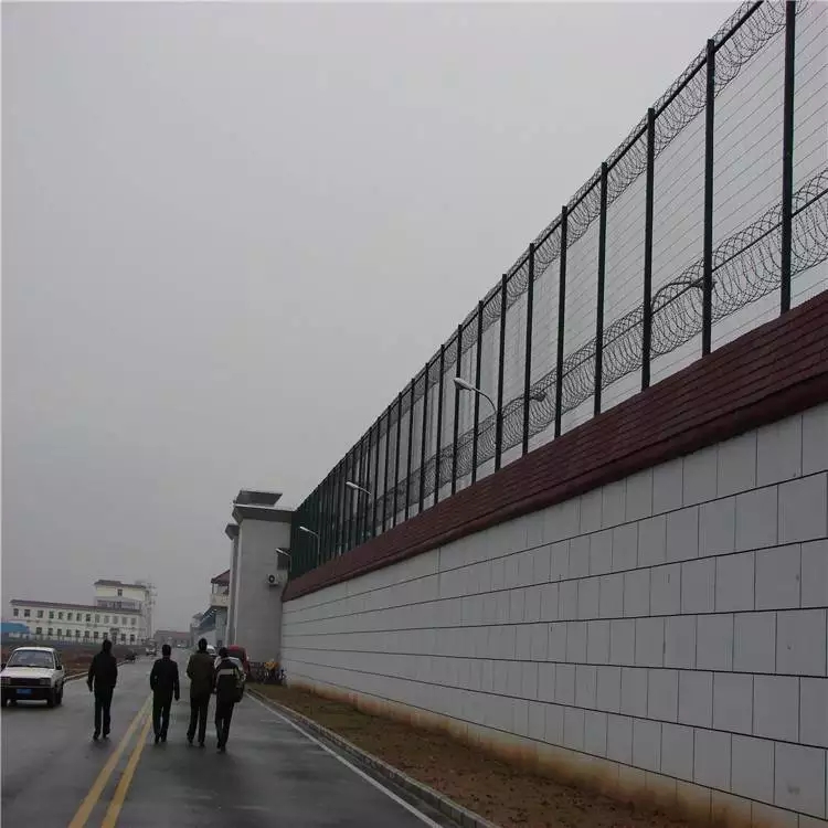 监狱防攀爬围栏网图片2