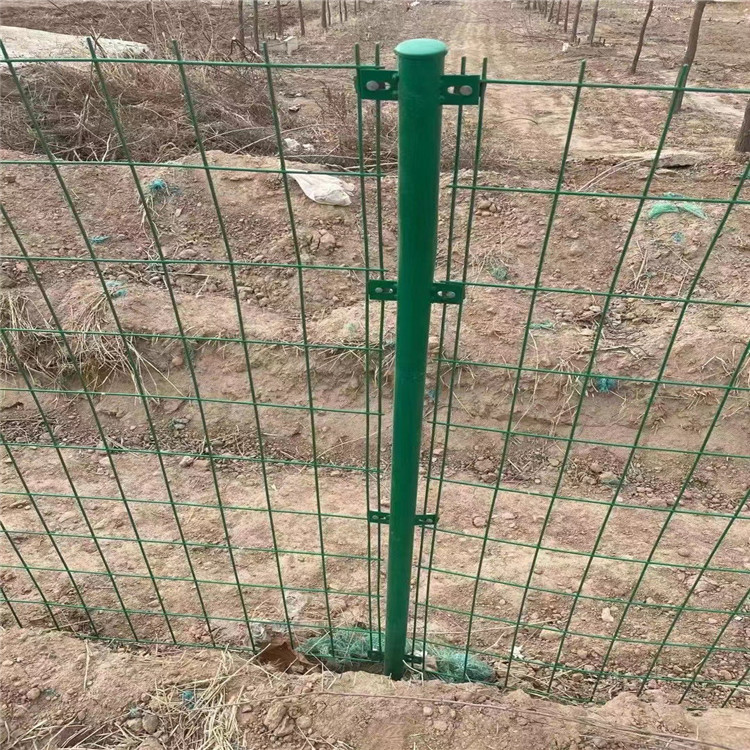 新建水源地金属隔离网图片3